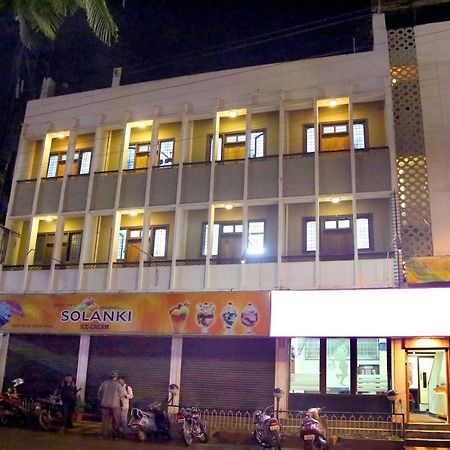 Solanki Guest House โกลฮาปูร์ ภายนอก รูปภาพ