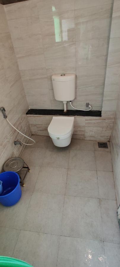 Solanki Guest House โกลฮาปูร์ ภายนอก รูปภาพ
