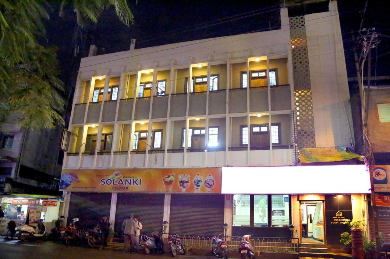Solanki Guest House โกลฮาปูร์ ภายนอก รูปภาพ
