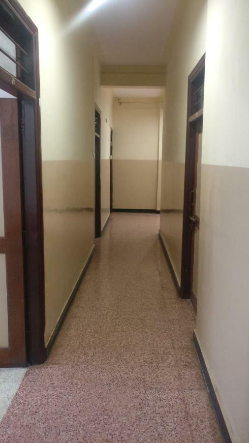 Solanki Guest House โกลฮาปูร์ ภายนอก รูปภาพ